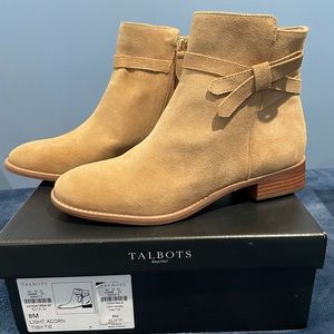 NWOT women’s shoes size 8 Talbots suede booties